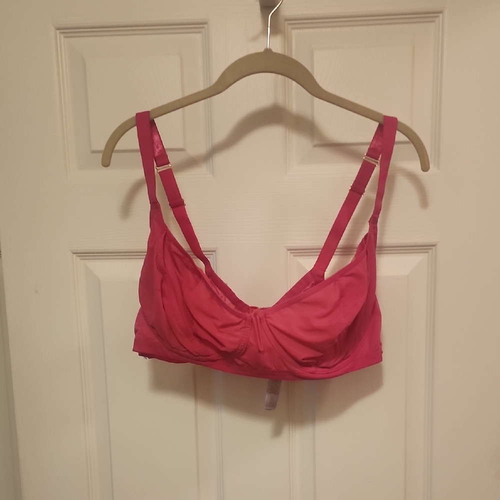 Savage X Fenty Hot Pink Wireless Bra with Adjustable Straps